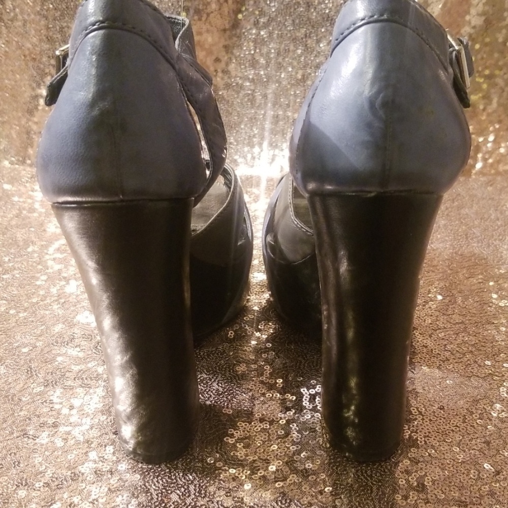 Report Platform Sandals - Picture 4 of 5